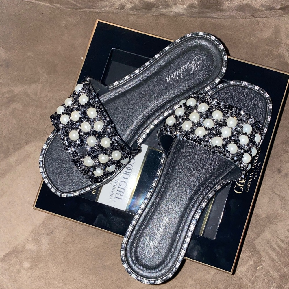 Bead studded detail flat sandals.